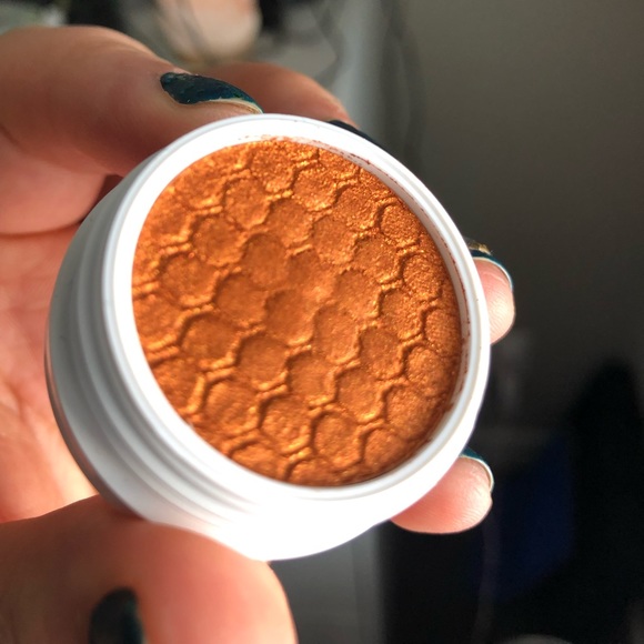 Colourpop super shock shadow in “Let Me Pass” - Picture 2 of 4